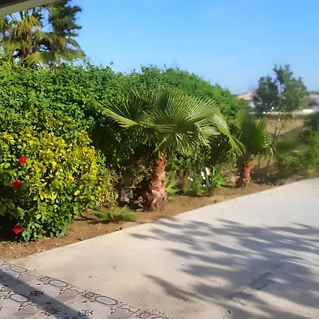 Loft Con Barbacoa Y Jardin Privado, Solo Familias Y Parejas Apartment *